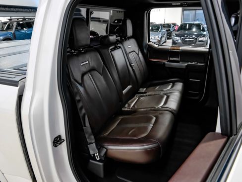 Used 2015 Ford F150 Platinum w/ Equipment Group 701A Luxury AWD/4WD image 45