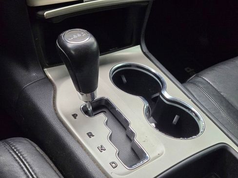 Used 2012 Jeep Grand Cherokee Laredo image 35