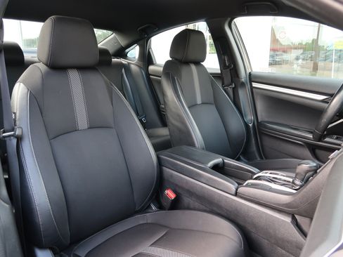 Used 2020 Honda Civic Sport image 13