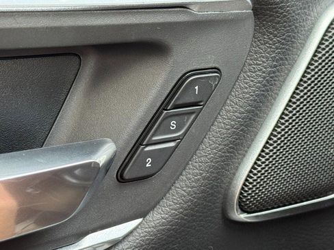 Used 2019 RAM 1500 Laramie AWD/4WD image 18