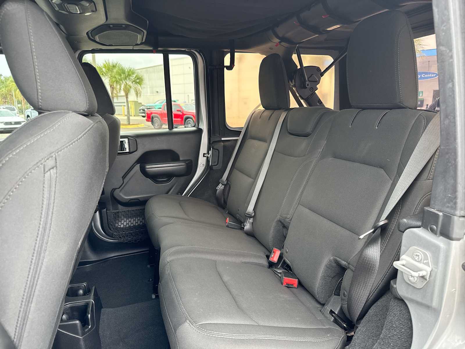 Used 2018 Jeep Wrangler Unlimited Sport S AWD/4WD image 24