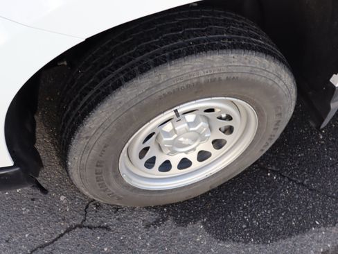 Used 2026 Chevrolet Silverado 1500 W/T RWD image 36