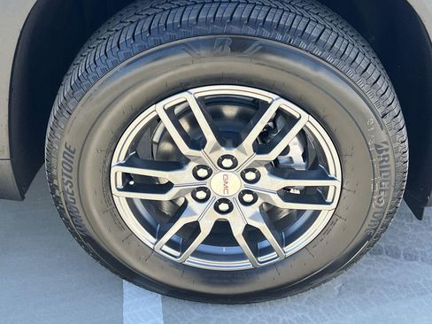 New 2026 GMC Acadia Elevation FWD image 31
