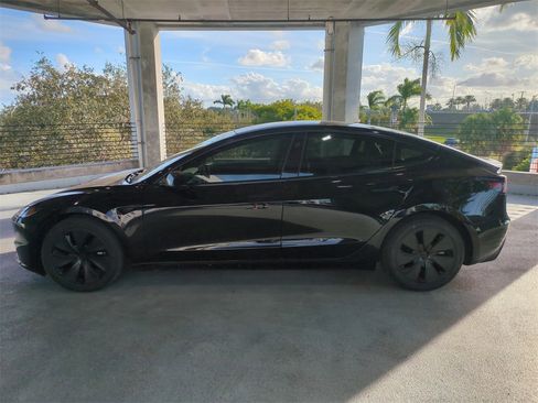 Used 2024 Tesla Model 3 Standard Range image 8