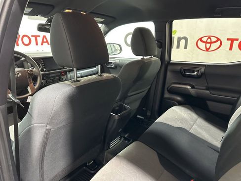 Used 2023 Toyota Tacoma TRD Off-Road w/ Technology Package AWD/4WD image 18