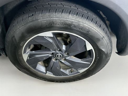 Used 2024 Nissan Rogue SV FWD image 11