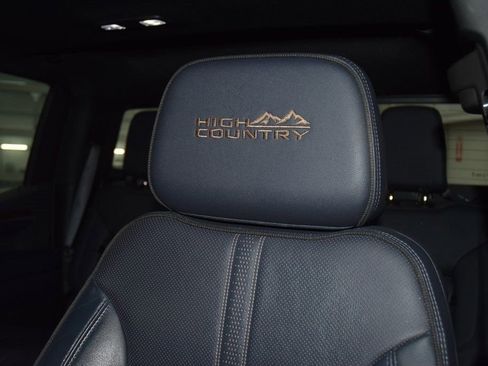 Used 2022 Chevrolet Silverado 1500 High Country w/ High Country Premium Package image 39