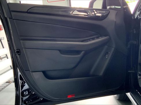 Used 2017 Mercedes-Benz GLE 350 image 22