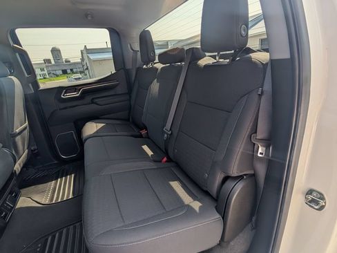 Used 2023 Chevrolet Silverado 1500 LT AWD/4WD image 14