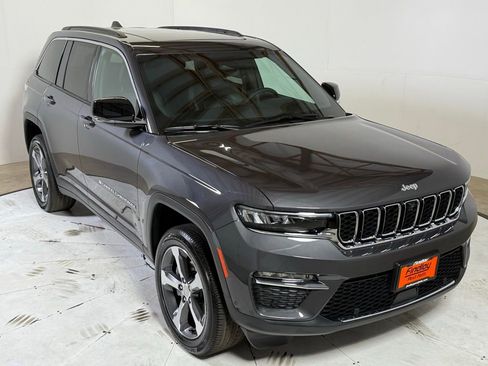 New 2025 Jeep Grand Cherokee Limited w/ Luxury Tech Group II AWD/4WD image 1
