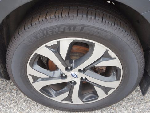 Used 2021 Subaru Outback Limited AWD/4WD image 9