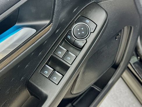Used 2020 Ford Escape Titanium AWD/4WD image 20
