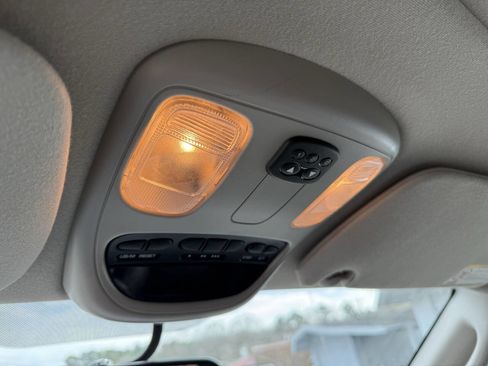 Used 2005 Dodge Ram 3500 Truck SLT image 15