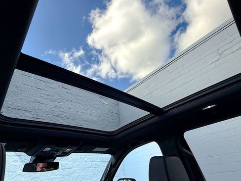 Certified 2024 Chevrolet Suburban Z71 w/ Off-Road Capability Package image 34