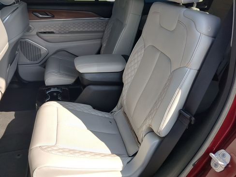 Used 2022 Jeep Grand Cherokee L Summit w/ Advanced Protech Group IV image 46