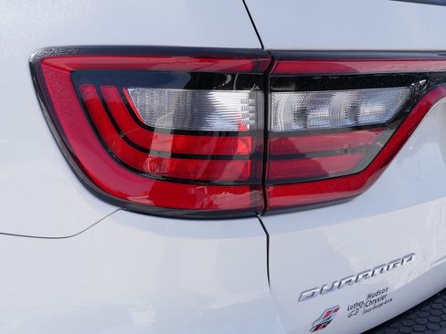 Certified 2025 Dodge Durango GT image 17