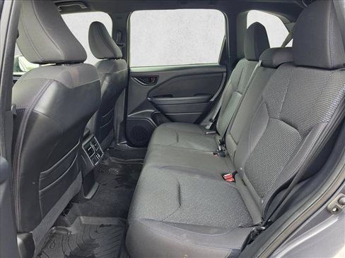 Used 2025 Subaru Forester Premium w/ Convenience Package #1 AWD/4WD image 17