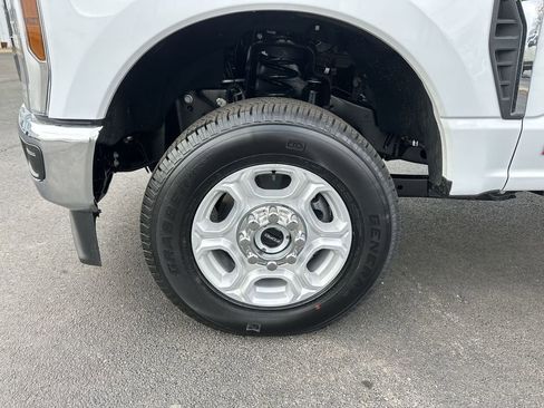 New 2026 Ford F250 XLT AWD/4WD image 10