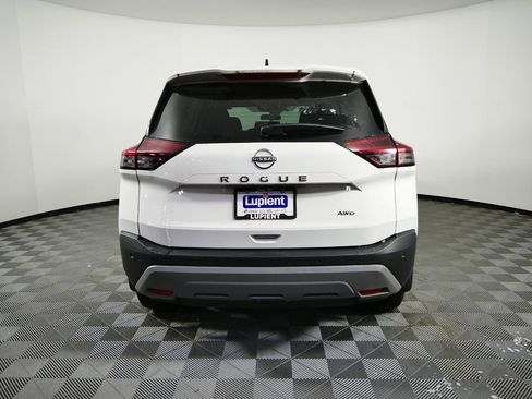 Used 2023 Nissan Rogue S image 7