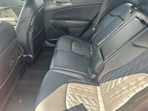 Used 2023 Kia Sportage X-Line AWD/4WD image 9