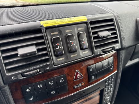 Used 2010 Mercedes-Benz G 550 image 14