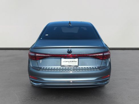 New 2025 Volkswagen Jetta SEL image 4