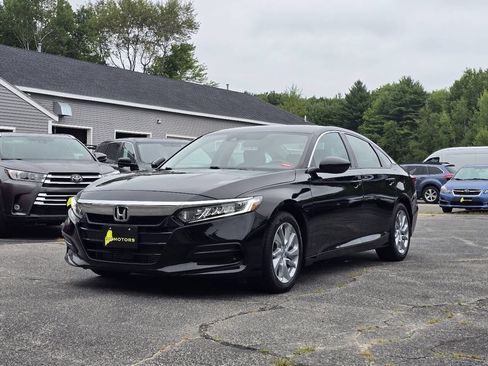 Used 2018 Honda Accord LX image 3