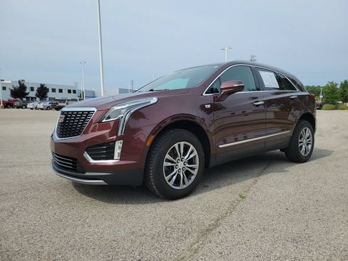 Certified 2022 Cadillac XT5 Premium Luxury w/ LPO, Floor Liner Package FWD image 2