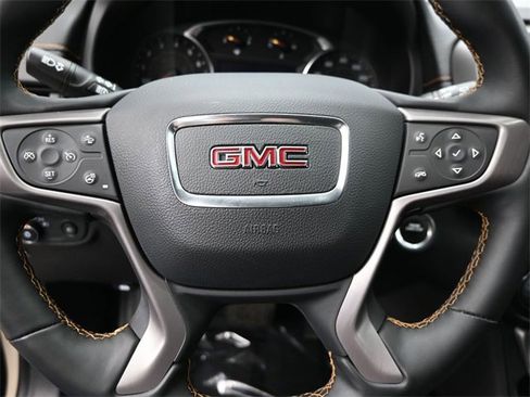 Used 2023 GMC Terrain AT4 image 9