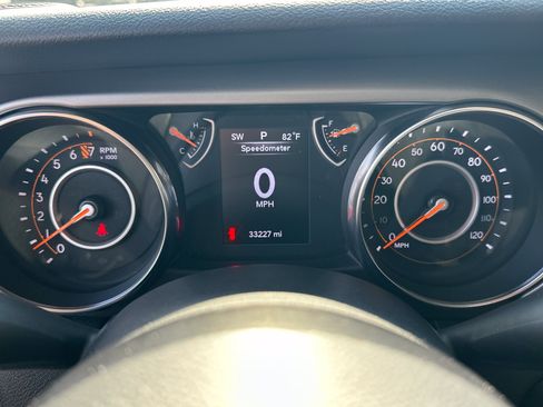 Used 2020 Jeep Wrangler Sport AWD/4WD image 24