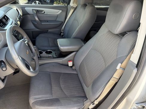 Used 2016 Chevrolet Traverse LT FWD image 18