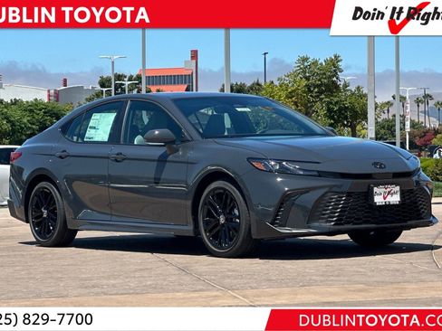 New 2026 Toyota Camry SE w/ Convenience Package FWD image 1
