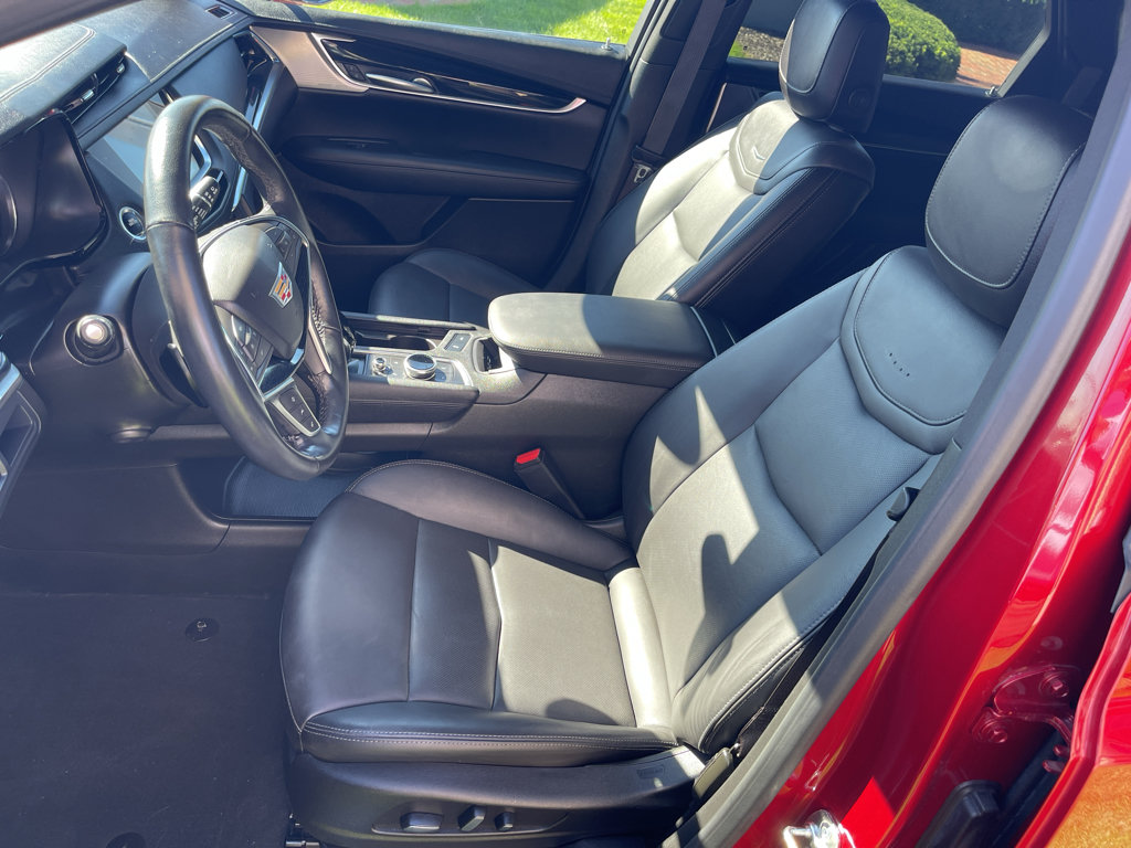 Used 2024 Cadillac XT5 Premium Luxury AWD/4WD image 14