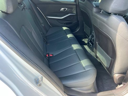Used 2020 BMW 330i Sedan w/ Driving Assistance Package RWD image 15