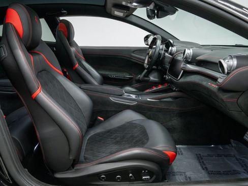 Used 2020 Ferrari GTC4Lusso T RWD image 37