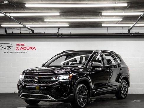 Used 2024 Volkswagen Taos S image 1