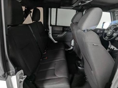 Used 2015 Jeep Wrangler Unlimited Sport w/ Quick Order Package 24S AWD/4WD image 17