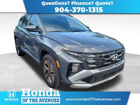 Used 2025 Hyundai Tucson SEL FWD image 1