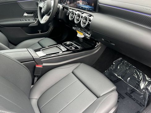 New 2025 Mercedes-Benz CLA 250 image 13
