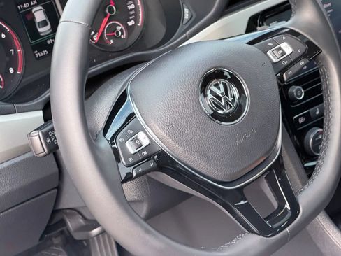 Used 2021 Volkswagen Passat 2.0T SE image 29