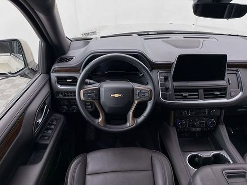 Used 2024 Chevrolet Suburban High Country image 21