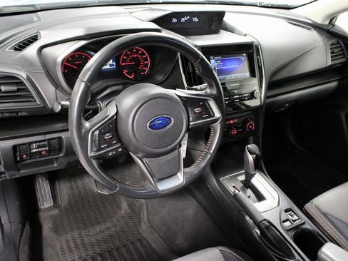 Used 2018 Subaru Crosstrek 2.0i Premium w/ Moonroof Package image 9