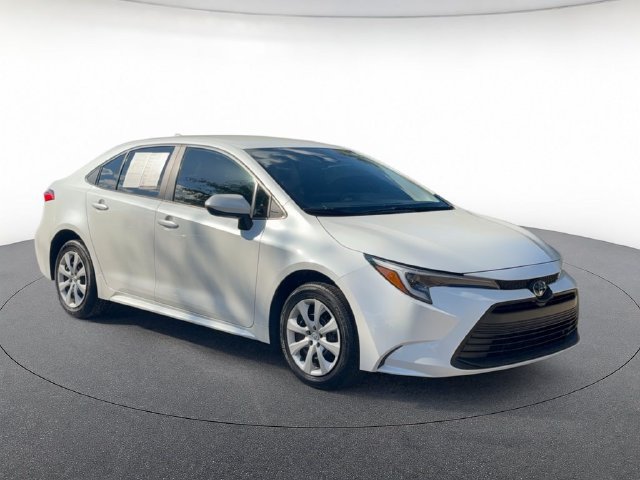 Used 2024 Toyota Corolla LE FWD image 8