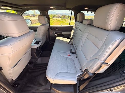 Used 2025 Toyota Sequoia Limited AWD/4WD image 29