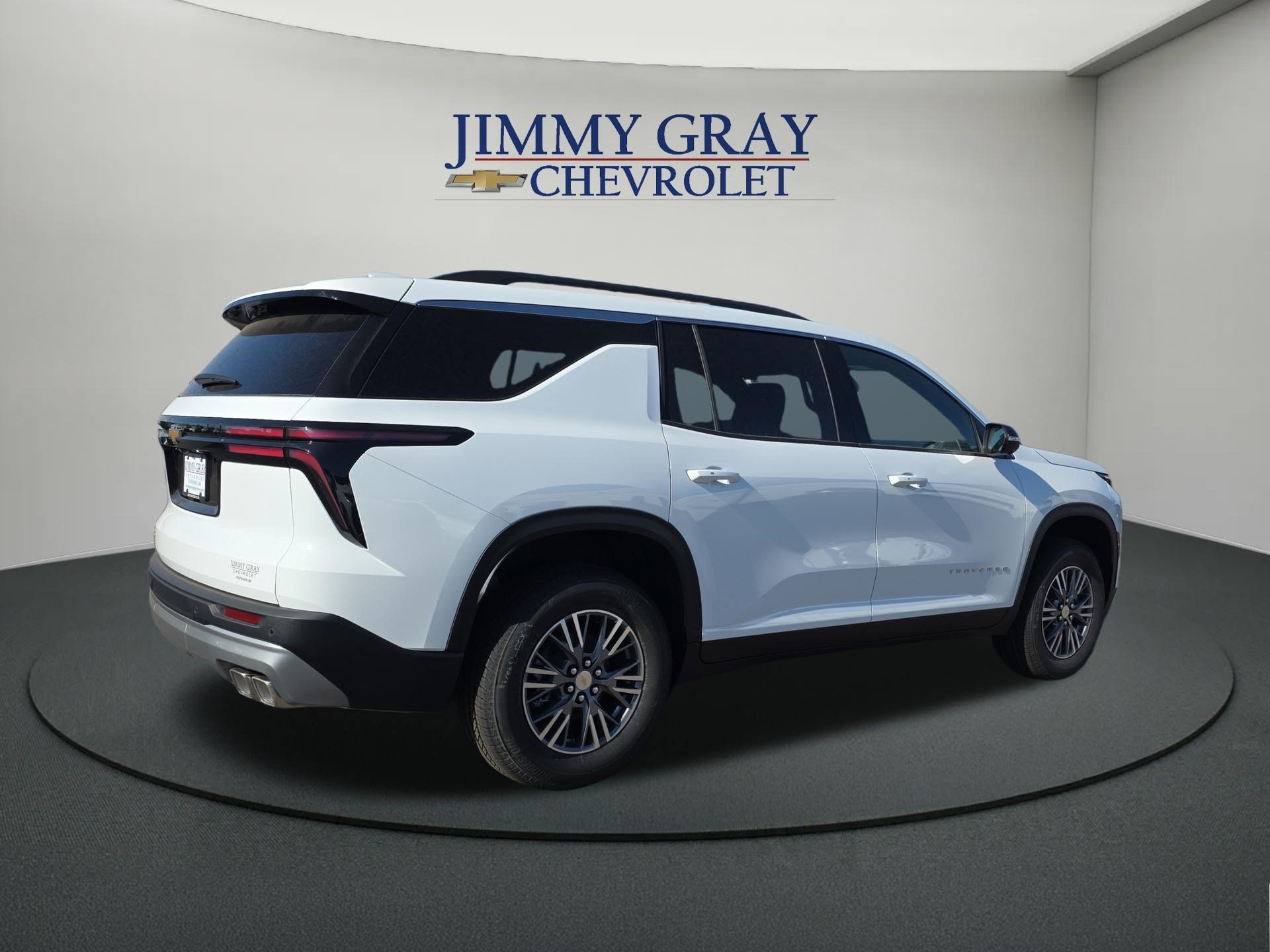 New 2027 Chevrolet Traverse LT w/ Driver Confidence Package FWD image 5