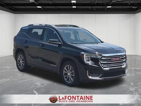 Used 2024 GMC Terrain SLT AWD/4WD image 10