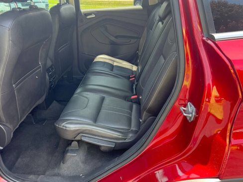 Used 2013 Ford Escape Titanium w/ Class II Trailer Tow Pkg image 11