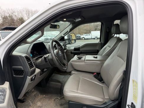 Used 2021 Ford F450 XL w/ Power Equipment Group image 5