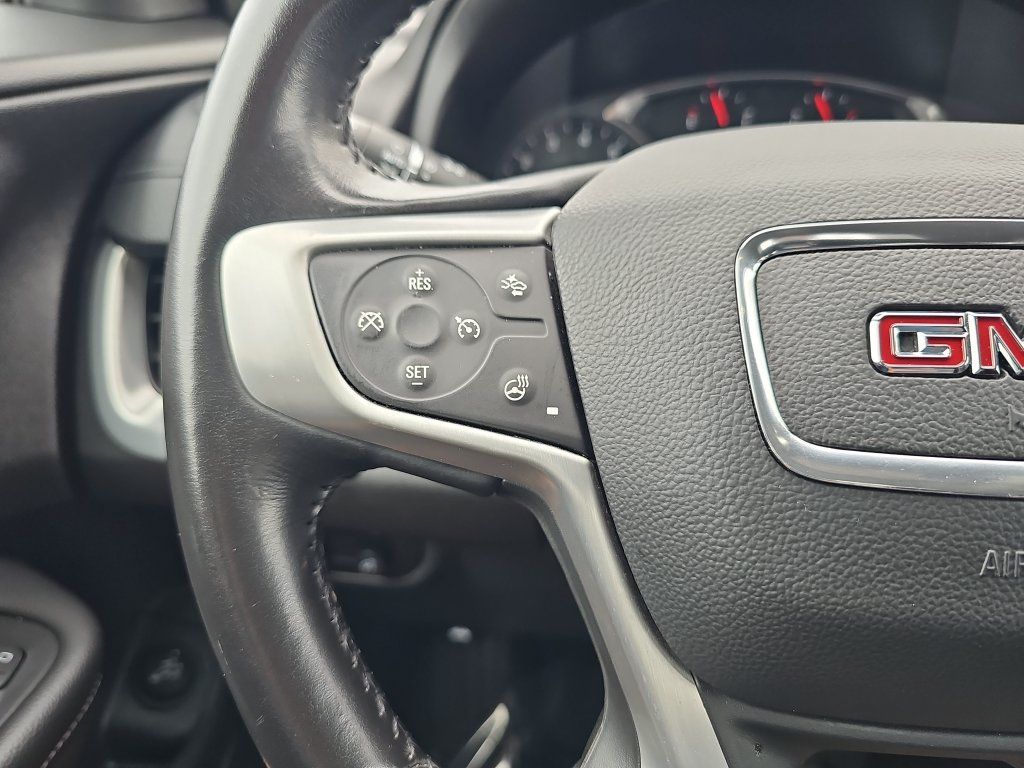 Used 2022 GMC Terrain SLT w/ Infotainment Package II FWD image 17