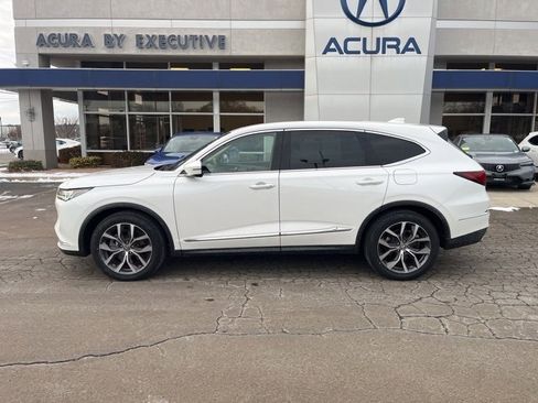 Certified 2023 Acura MDX SH-AWD w/ Technology Package image 3